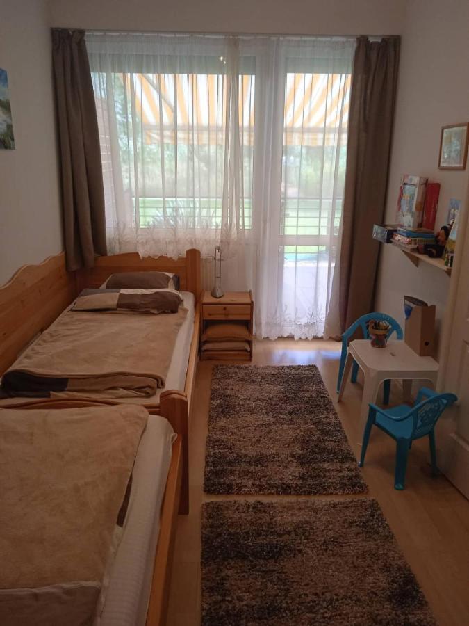 Csiriba * Cserkeszőlő